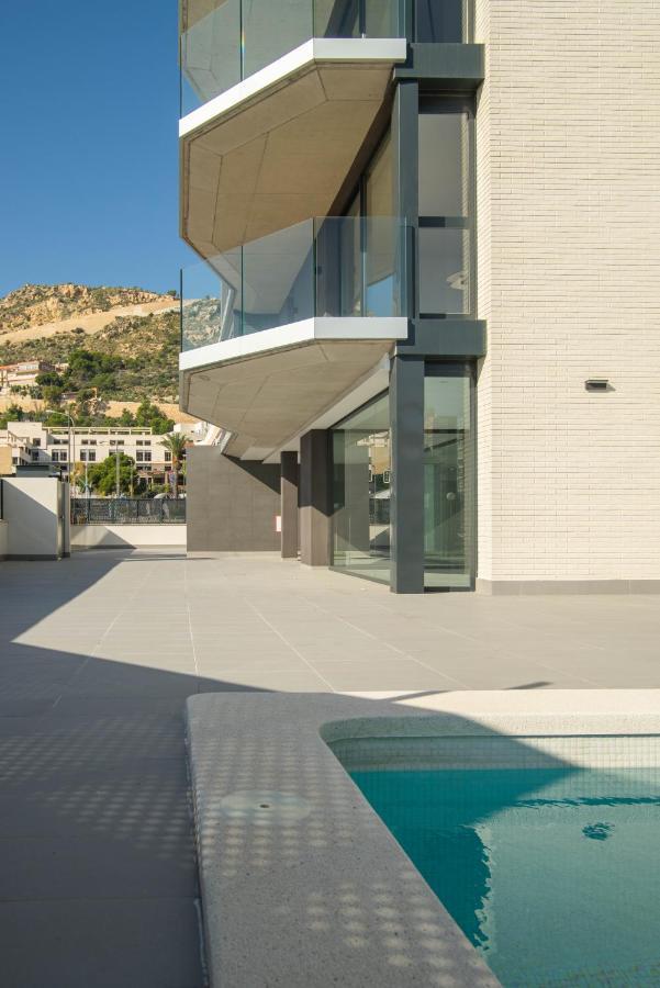 Modern Sea Front Jacuzzi Blue Sky Alicante Exterior foto